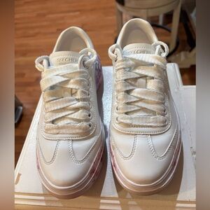 Skechers Court Classics Women's White and Pink Sneakers